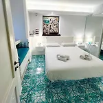 Nocleg ze śniadaniem Vinny's Relais 4*