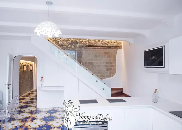 Vinny's Relais Alojamento de Acomodação e Pequeno-almoço 4*